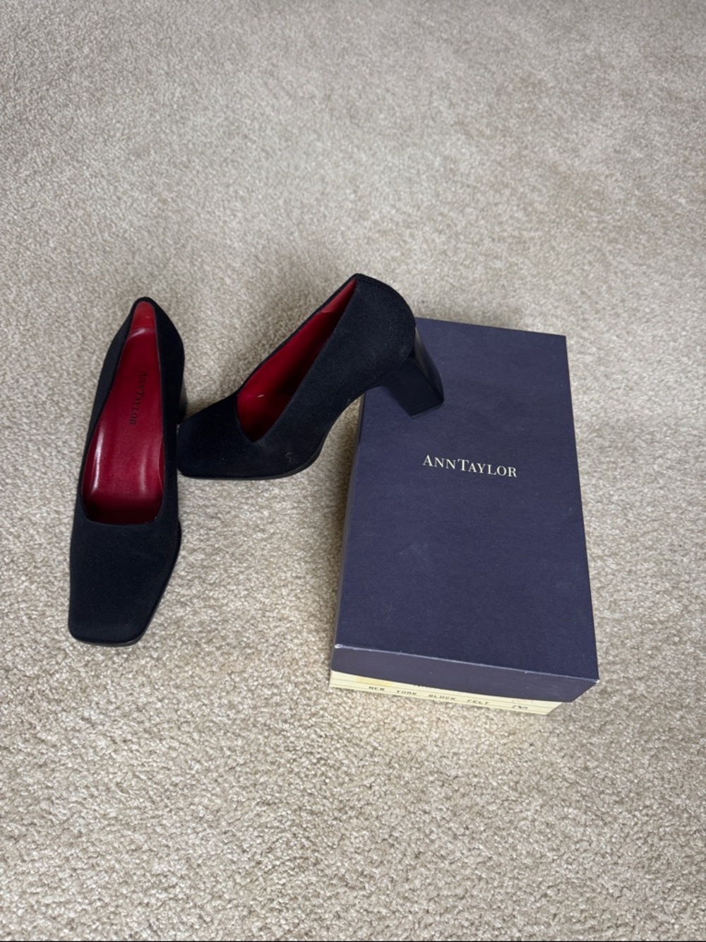Women’s Ann Taylor Black Pumps with Red Lining - Square Toe Block Heel size 7.5M